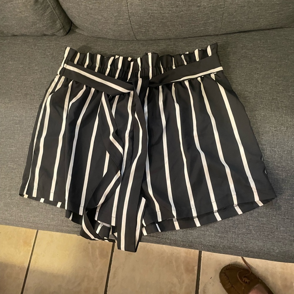Cute comfy striped shorts